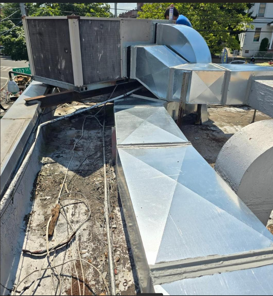 Commercial HVAC ductwork and airflow installation